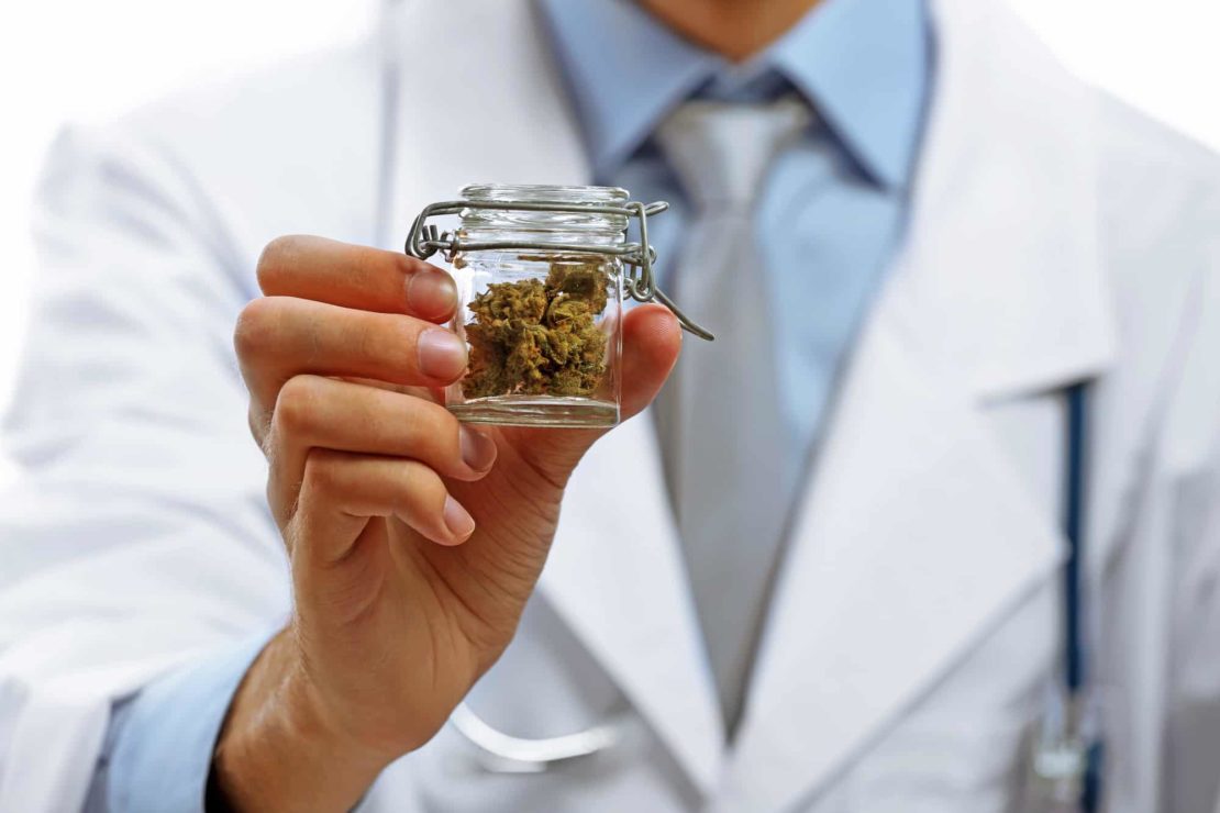 Marihuana medyczna – w jakim leczeniu pomaga?